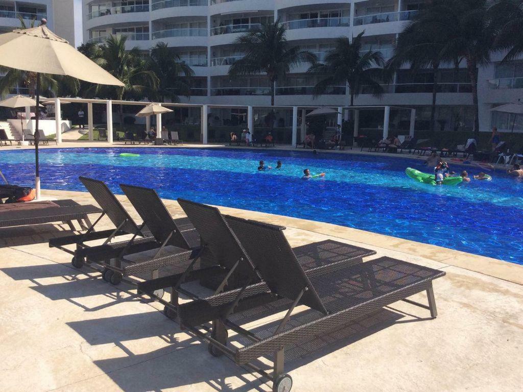 נובו ואלארטה Breathtaking Villa Magna Beachfront Condo, 3 Bedrooms Sleeps 6 מראה חיצוני תמונה
