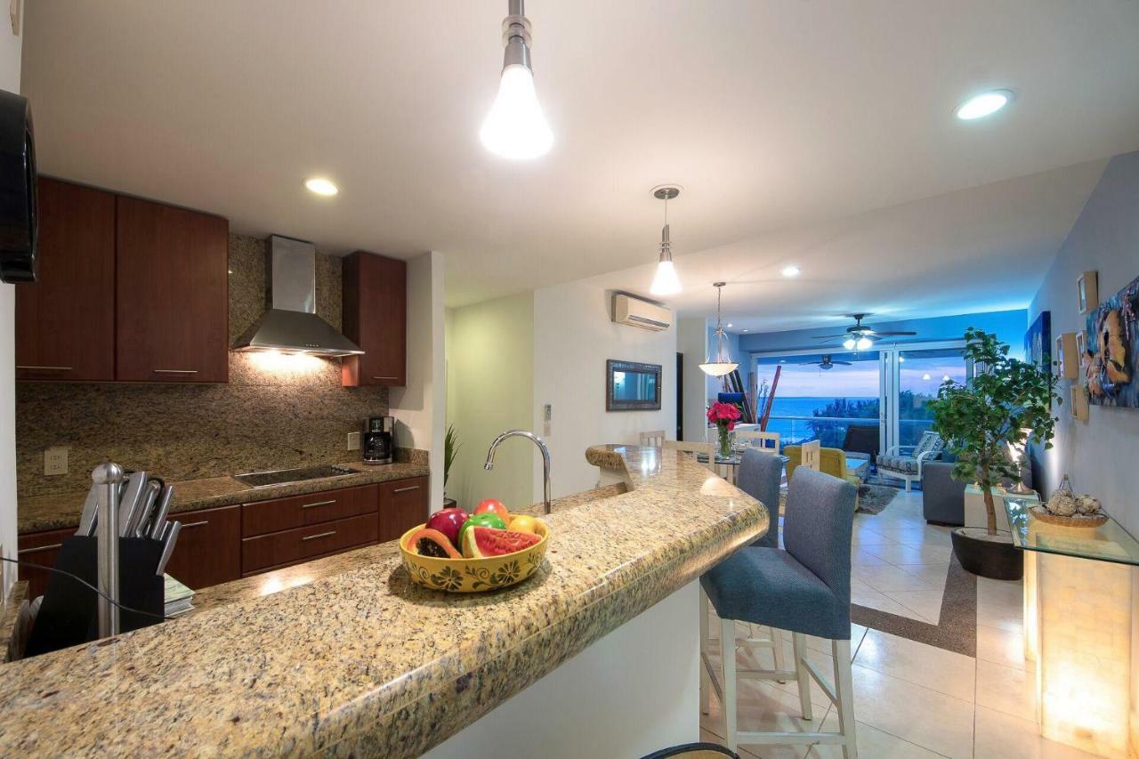 נובו ואלארטה Breathtaking Villa Magna Beachfront Condo, 3 Bedrooms Sleeps 6 מראה חיצוני תמונה