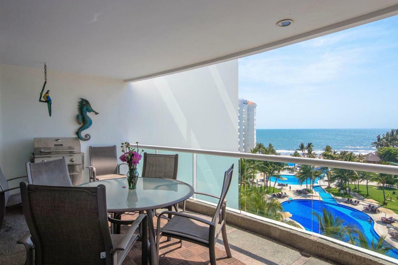 נובו ואלארטה Breathtaking Villa Magna Beachfront Condo, 3 Bedrooms Sleeps 6 מראה חיצוני תמונה
